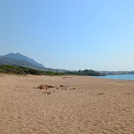 Tzanetos Seaside Villa คิปปาริสเซีย ภายนอก รูปภาพ