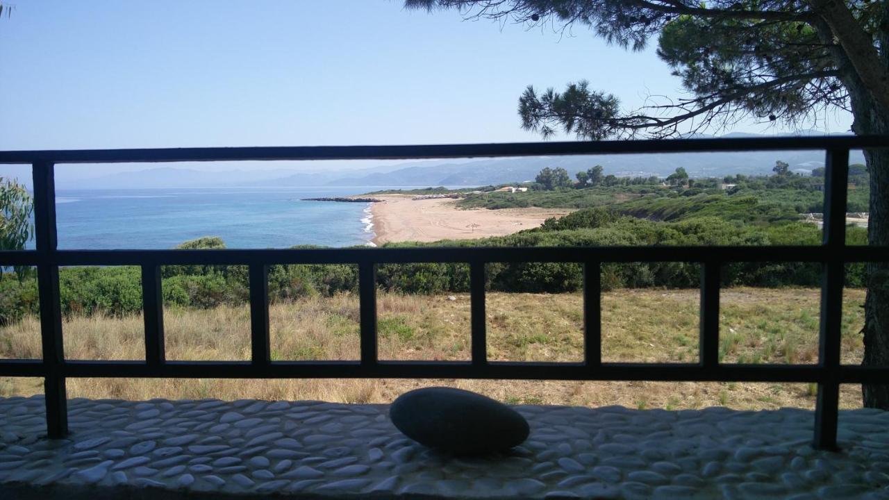 Tzanetos Seaside Villa คิปปาริสเซีย ภายนอก รูปภาพ